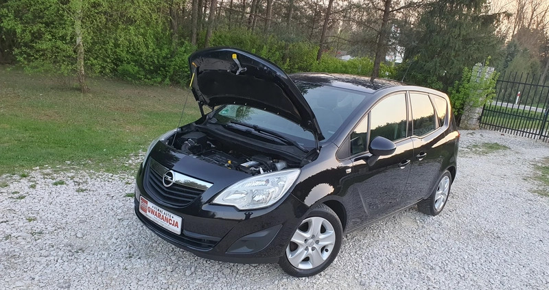 Opel Meriva cena 21999 przebieg: 199000, rok produkcji 2011 z Chmielnik małe 781